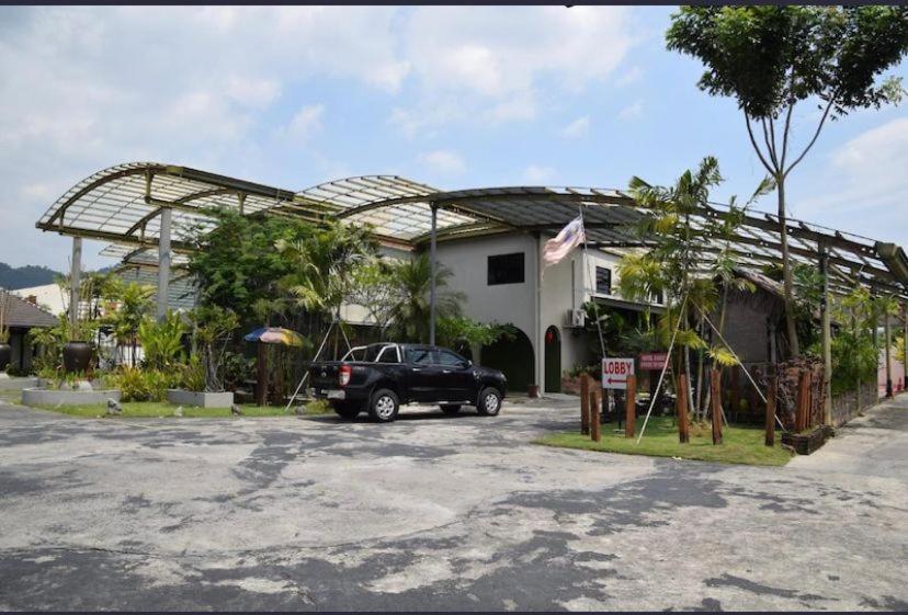 I Garden Hotel Ipoh Exterior photo